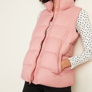 Old navy pink puffer vest . Nwt
